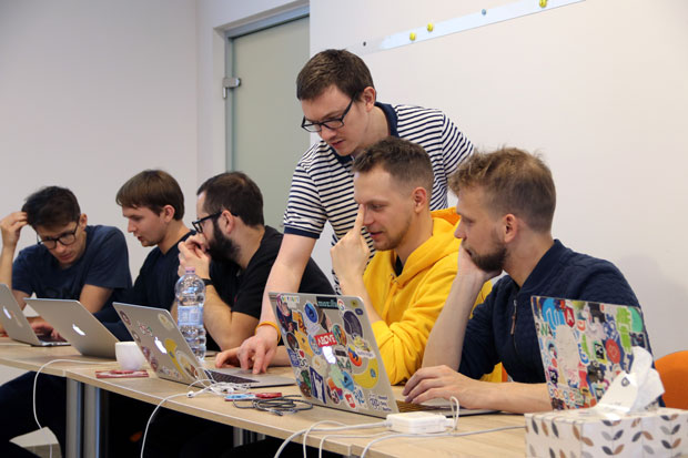 Michał Budzyński and Staś Małolepszy leading Gamedev.js workshop about ECS